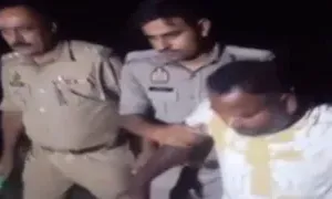 Ballia : पुलिस मुठभेड़ में बिजली तार चोरी गिरोह के पांच सदस्य गिरफ्तार, एक बदमाश के पैर में लगी गोली