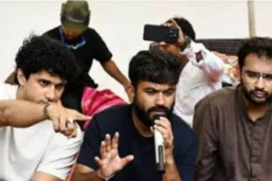NEET विवाद: धर्मेंद्र प्रधान ने सौंपा इस्तीफा, छात्रों का आंदोलन जारी; लिखित आश्वासन तक धरना खत्म नहीं करने का ऐलान