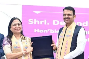 अदाणी इंस्टीट्यूट का 17वां दीक्षांत समारोह, सीएम देवेंद्र फडणवीस को मानद डी.लिट. की उपाधि