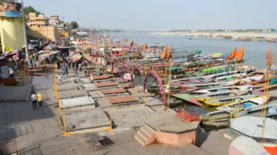 भीषण गर्मी से तप रही काशी, घाटों पर पसरा सन्नाटा; पर्यटक भी परेशान