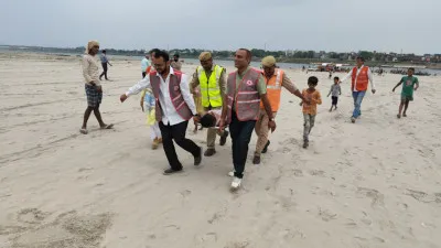Ballia News: बाढ़ से निपटने की तैयारी तेज, पांच तहसीलों में प्रशासन ने किया मॉक ड्रिल