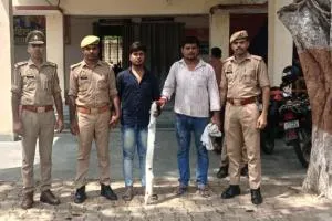 हत्या के प्रयास के मामले में दो आरोपी गिरफ्तार, घटना में प्रयुक्त डंडा बरामद