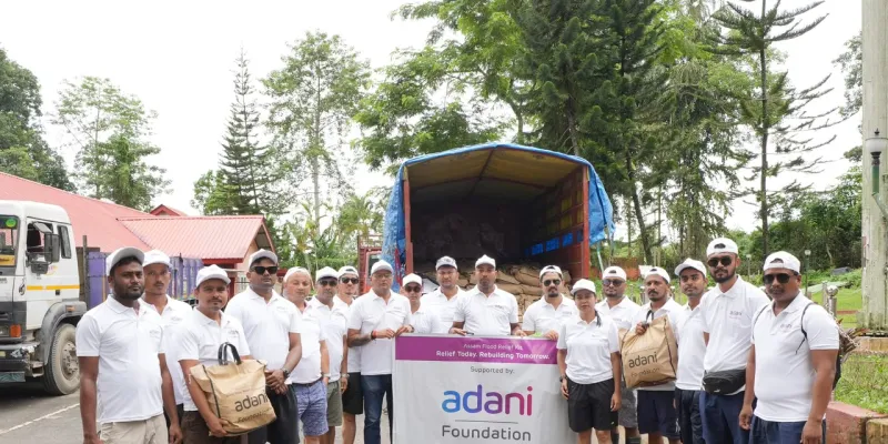 असम बाढ़ राहत के लिए गौतम अदाणी ने दिए 11 करोड़ रुपये, 8 हजार परिवारों तक पहुंचा अदाणी फाउंडेशन