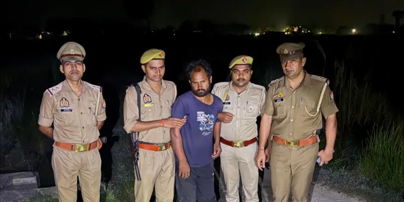 गड़वार में पुलिस मुठभेड़, शातिर गौ तस्कर के पैर में लगी गोली; तमंचा-कारतूस बरामद